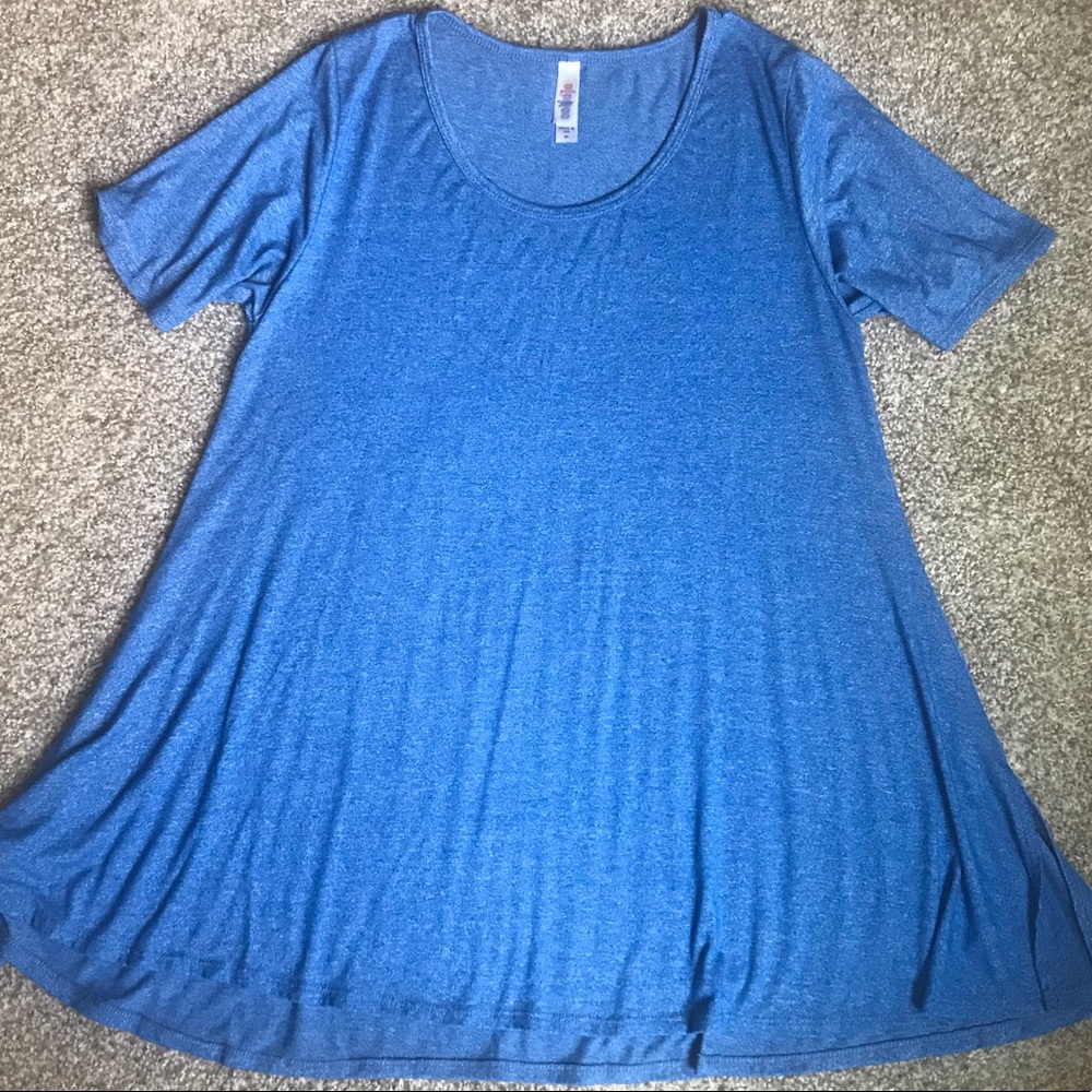 Solid blue LuLaRoe perfect tee